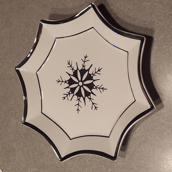 Lenox Snowflake Magic small dish - Picture 1 of 5